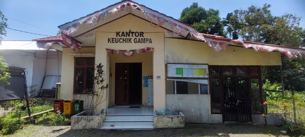 Foto Tampak Depan Kantor Pemerintahan Gampong